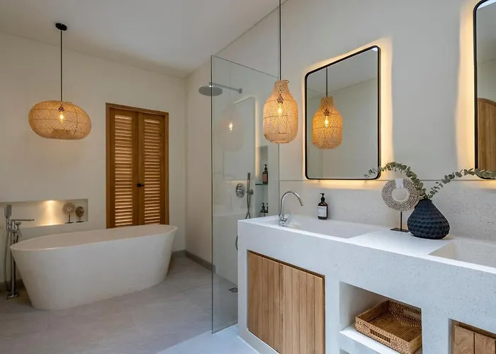 Bach - 2br With Pool Seseh Vakantiehuis *
