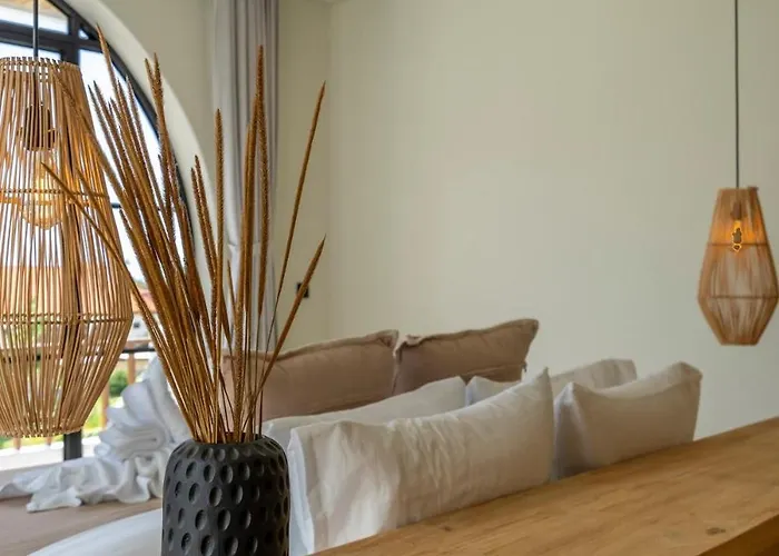 Vakantiehuis Bach - 2br With Pool Seseh Munggu